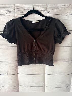 Papaya Women’s Black 🖤Pullover Cropped Cardigan. Gently worn once. Size: S
